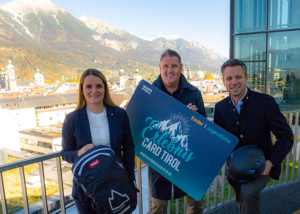 Patricia Sepetavc, Geschäftsführerin SPAR Tirol und Salzburg, Dieter Duftner, CEO duftner.digital group und Florian Phleps, Geschäftsführer Tirol Werbung freuen sich über die neue ErlebnisCard Tirol.